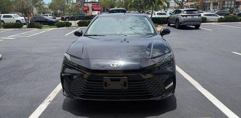 Toyota Camry Hybrid 2025