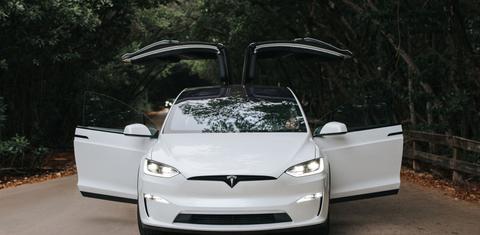 Tesla Model X 2025