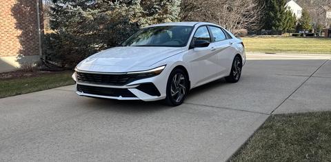 Hyundai Elantra 2025
