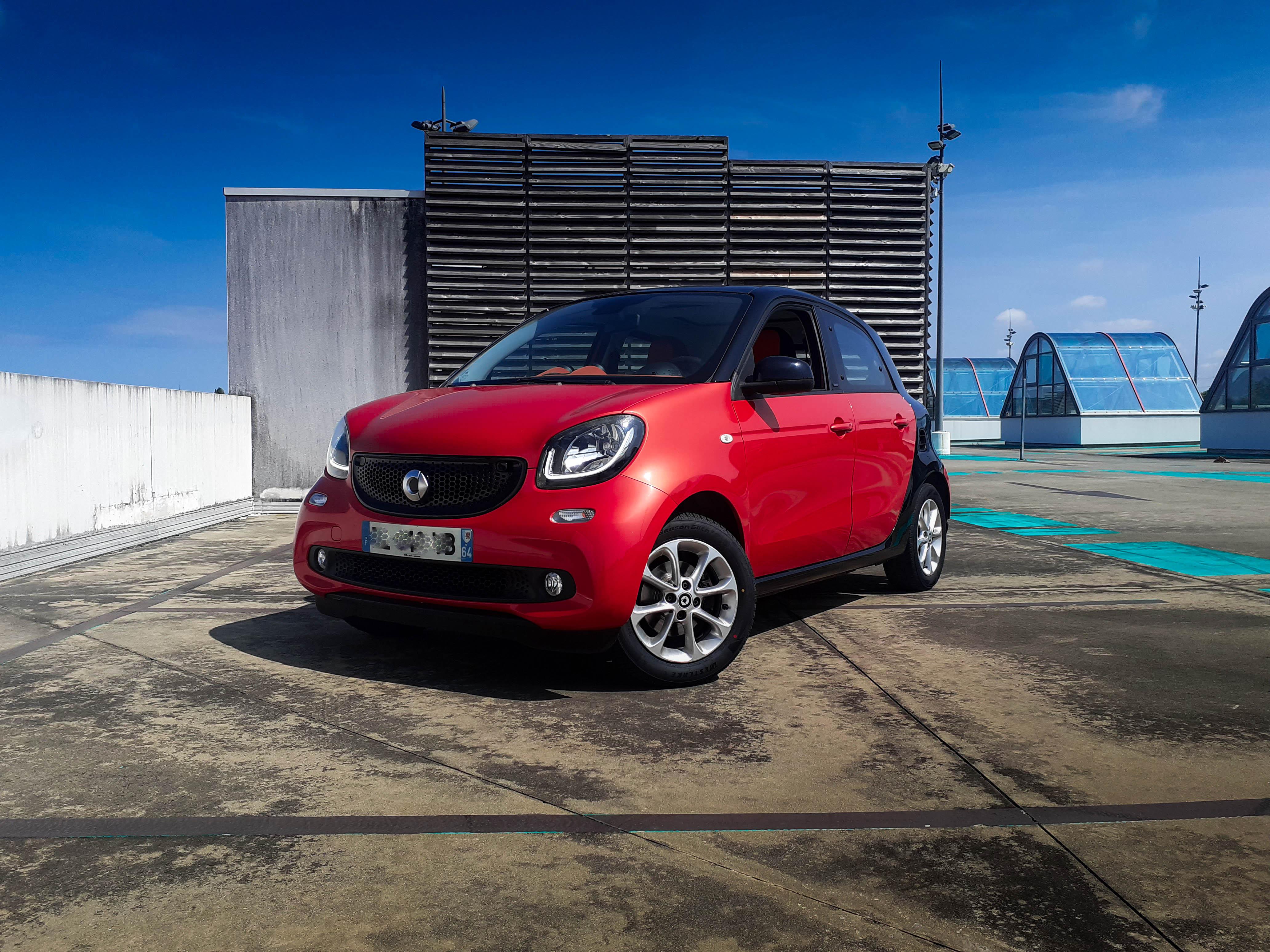 smart FORFOUR 2014 à Biarritz