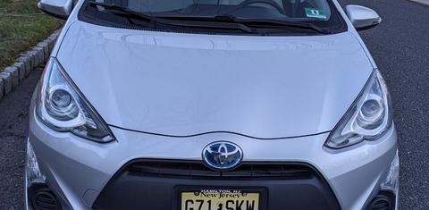 Toyota Prius c 2015