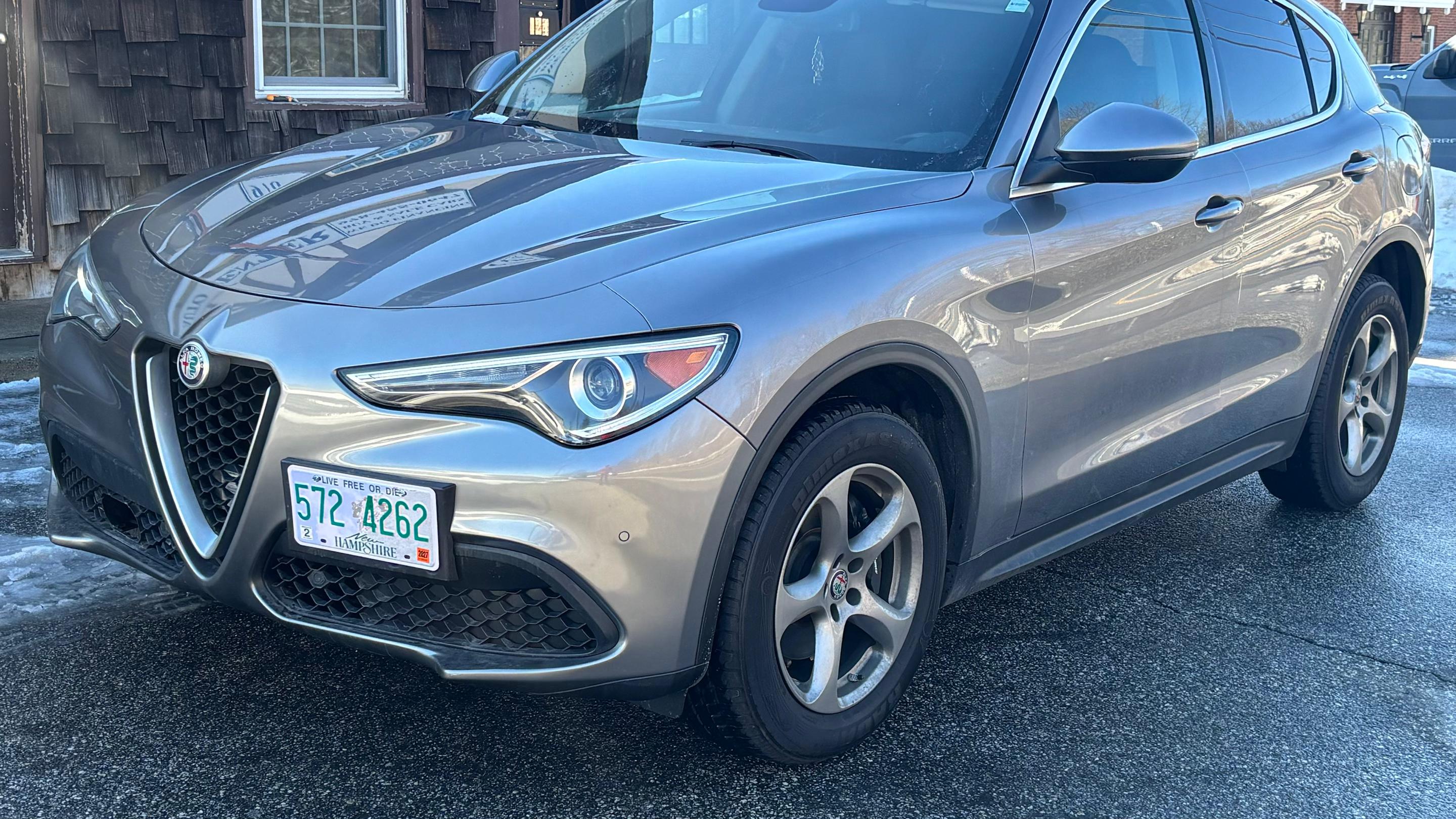 Alfa Romeo Stelvio 2018 in Chelmsford, MA