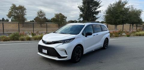 Toyota Sienna 2025