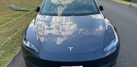 Tesla Model 3 2025