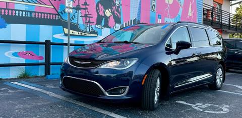 Chrysler Pacifica 2017