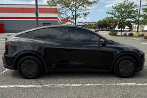 Tesla Model Y 2026 in Newark