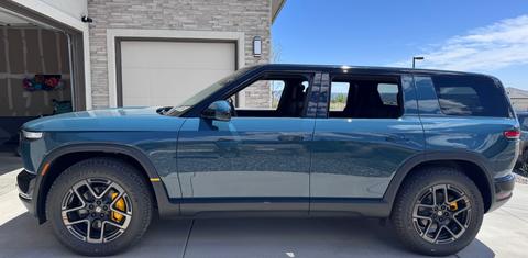 Rivian R1S 2026