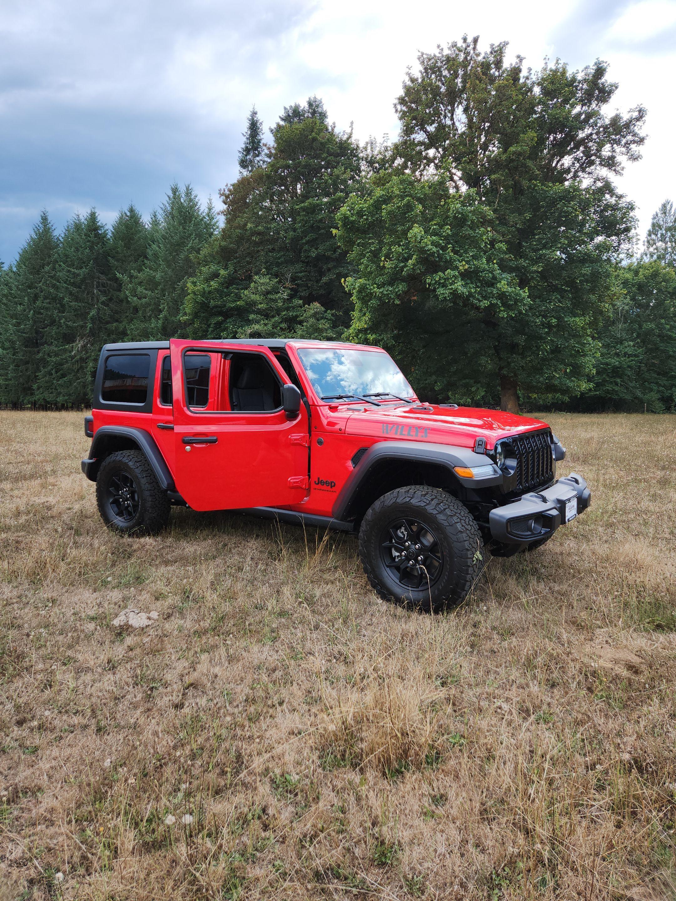 Jeep Wrangler 2024 in Eugene, OR