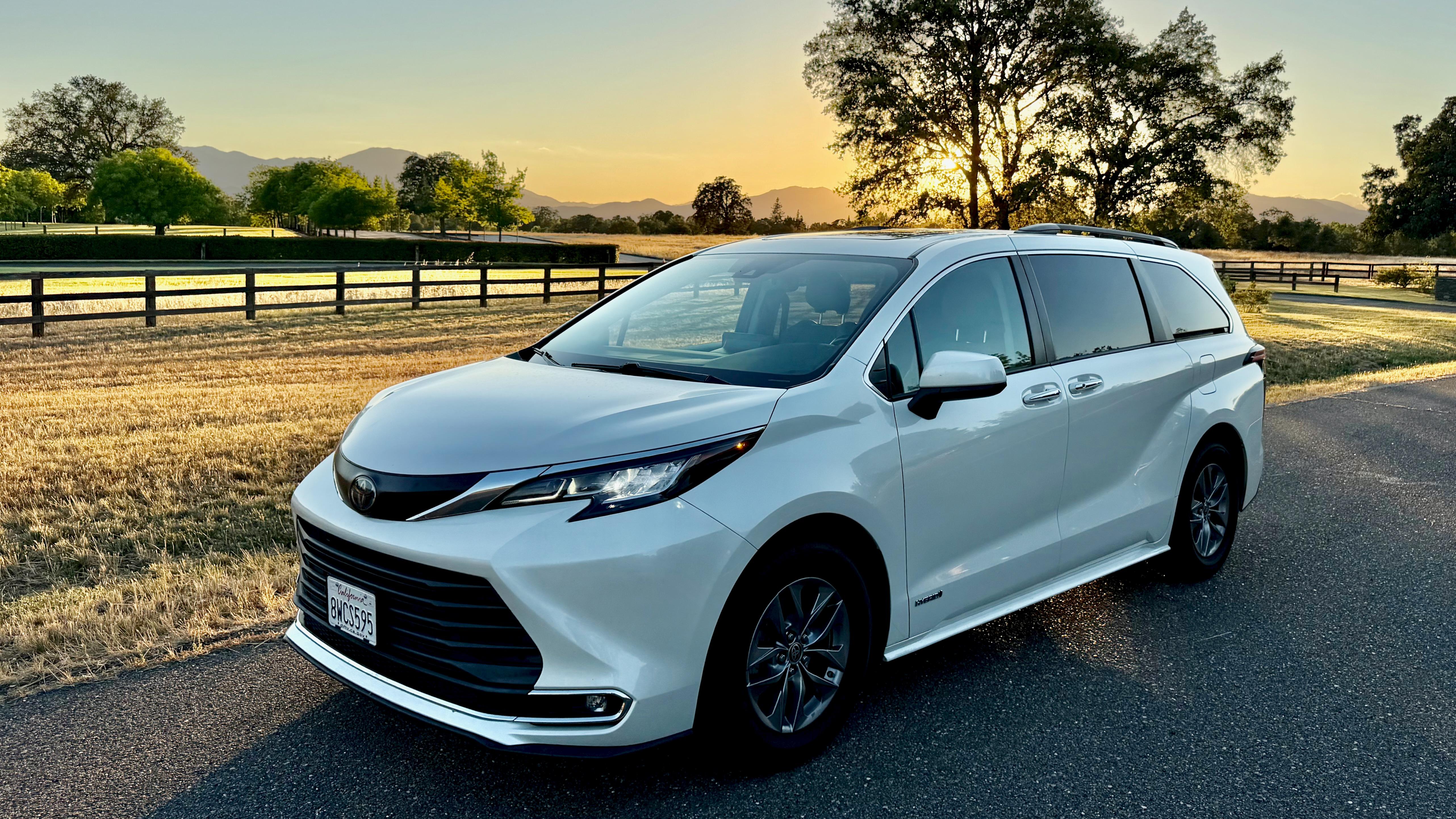Toyota Sienna 2021 in Redding, CA