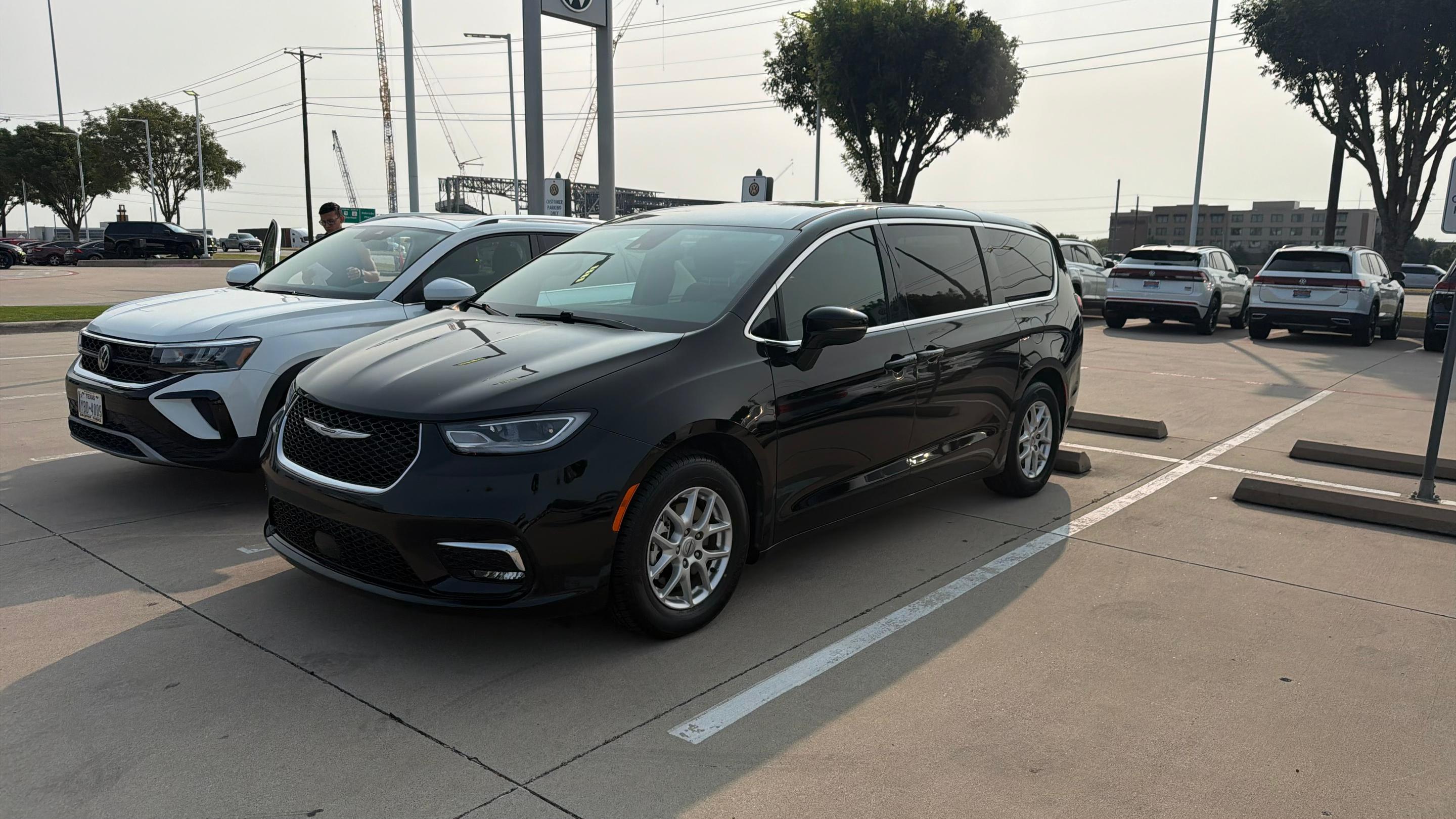 Chrysler Pacifica 2025 in Euless, TX