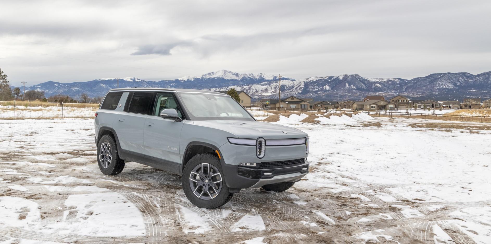 Rivian R1S 2023 in Colorado Springs, CO