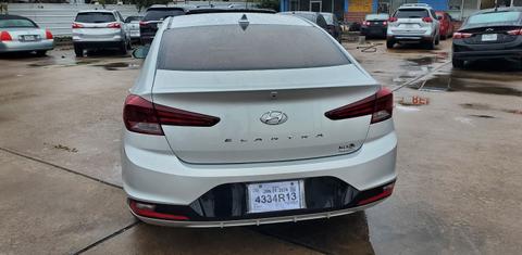 Hyundai Elantra 2019