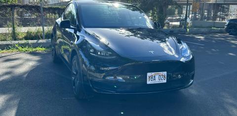 Tesla Model Y 2025