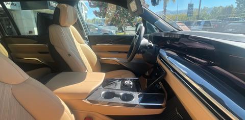 Cadillac Escalade IQL 2026