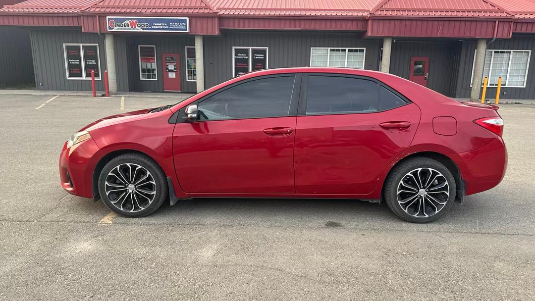 Toyota Corolla 2014 à 