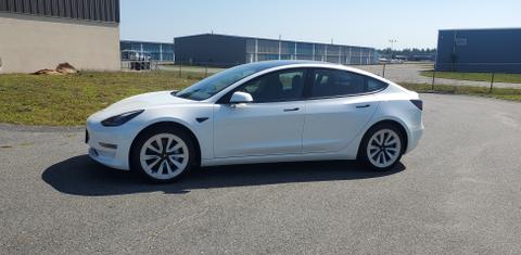 Tesla Model 3 2021