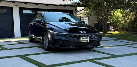 Hyundai Elantra 2024