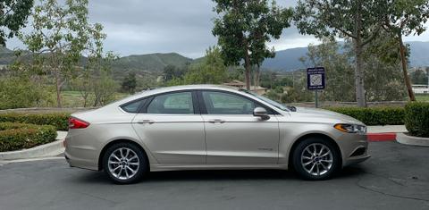 Ford Fusion Hybrid 2017