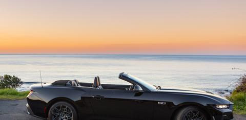 Ford MUSTANG 2024