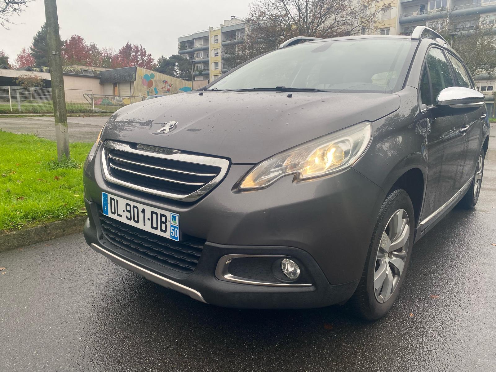 Peugeot 2008 2014 à Lorient