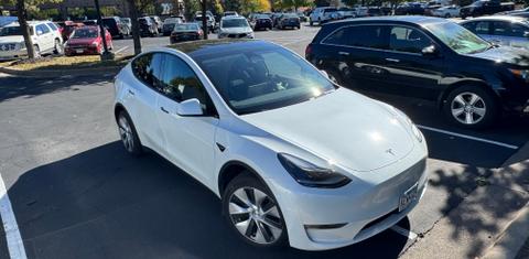 Tesla Model Y 2023