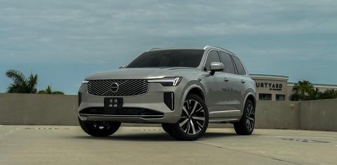 Volvo XC90 Plug-In Hybrid 2025