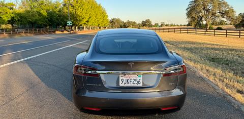 Tesla Model S 2018