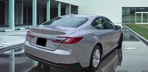 Toyota Camry Hybrid 2025