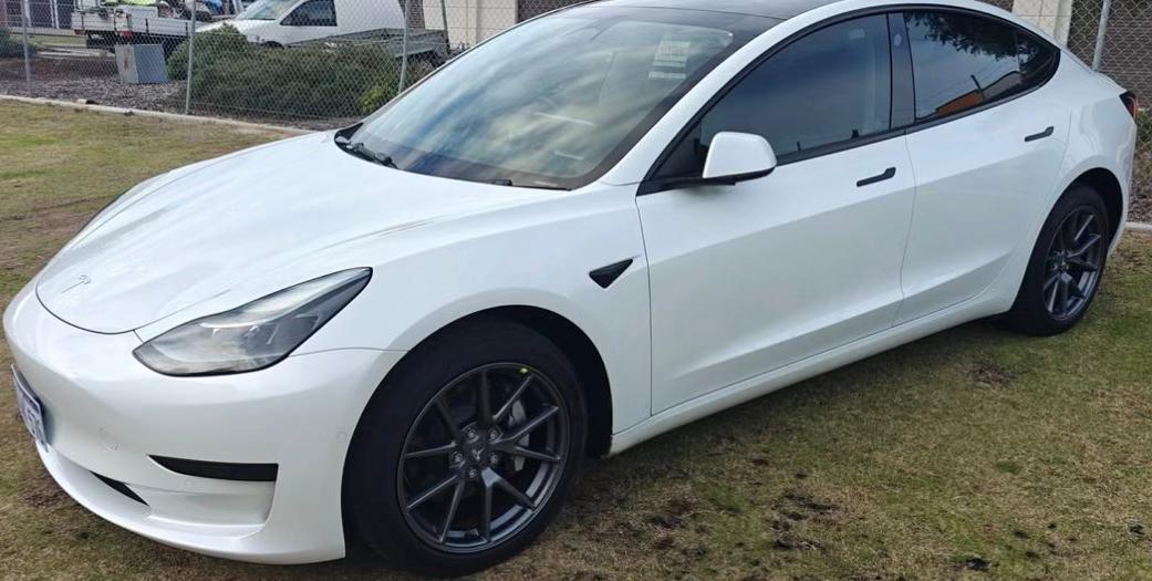 Tesla MODEL 3 2023 in Morley