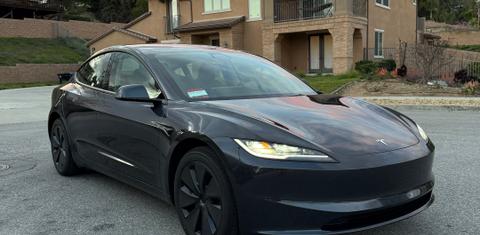 Tesla Model 3 2025