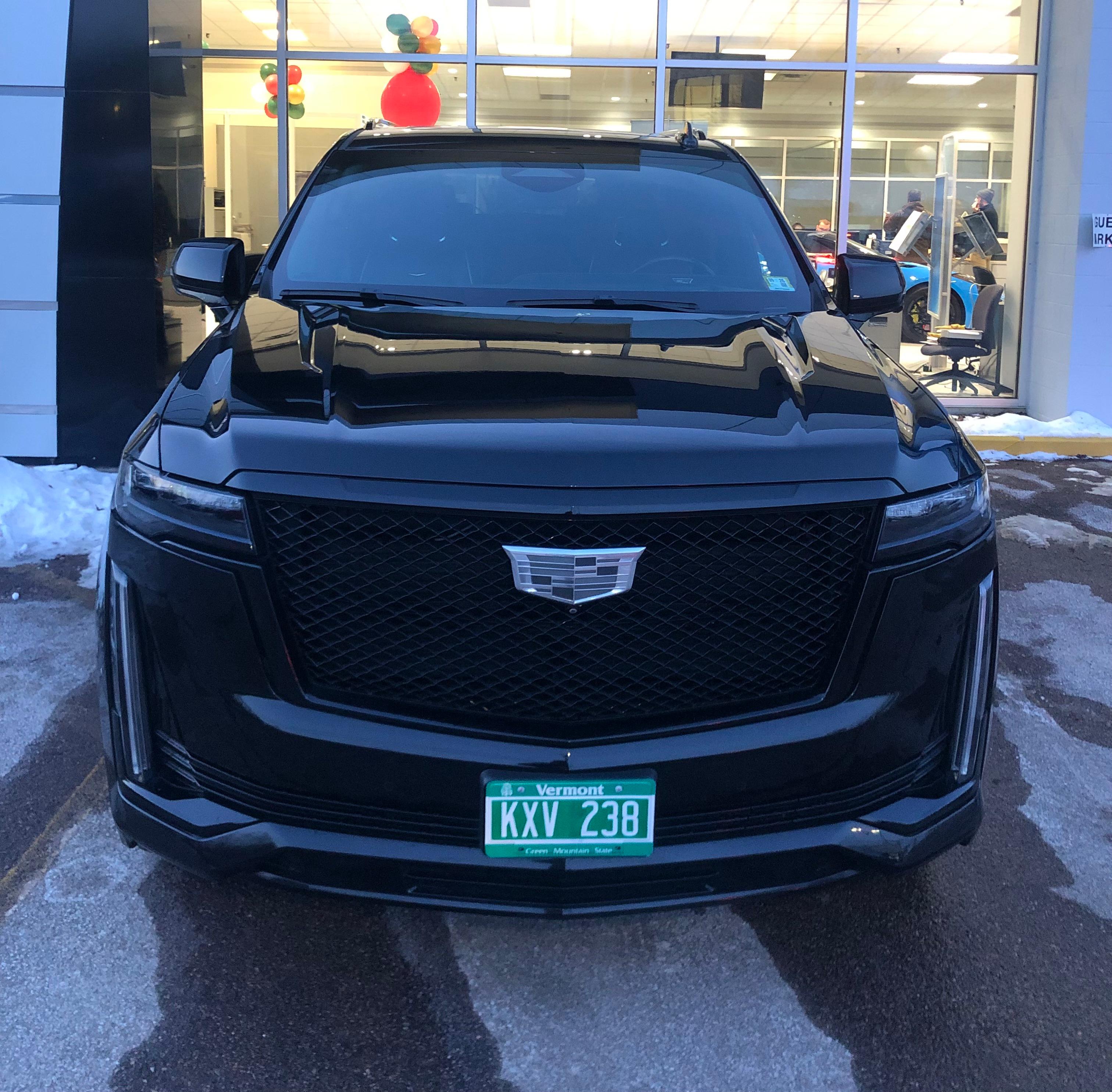 Cadillac Escalade ESV 2021 in 