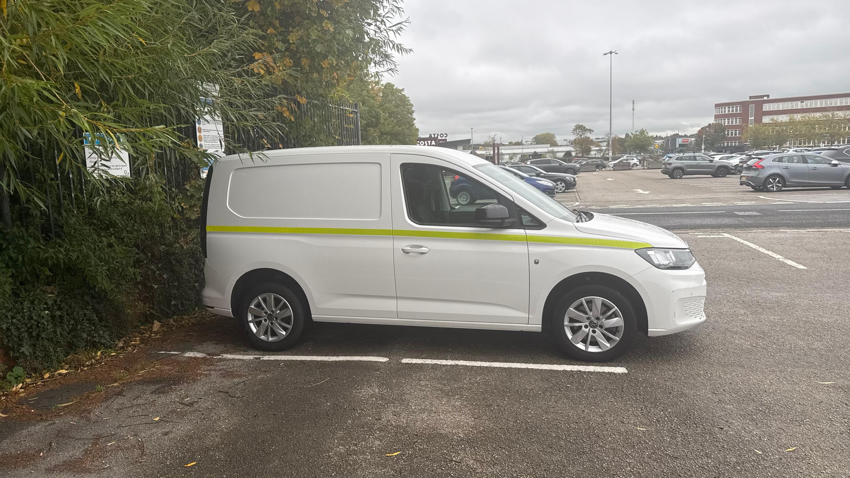 Volkswagen Caddy 2023 in Liverpool