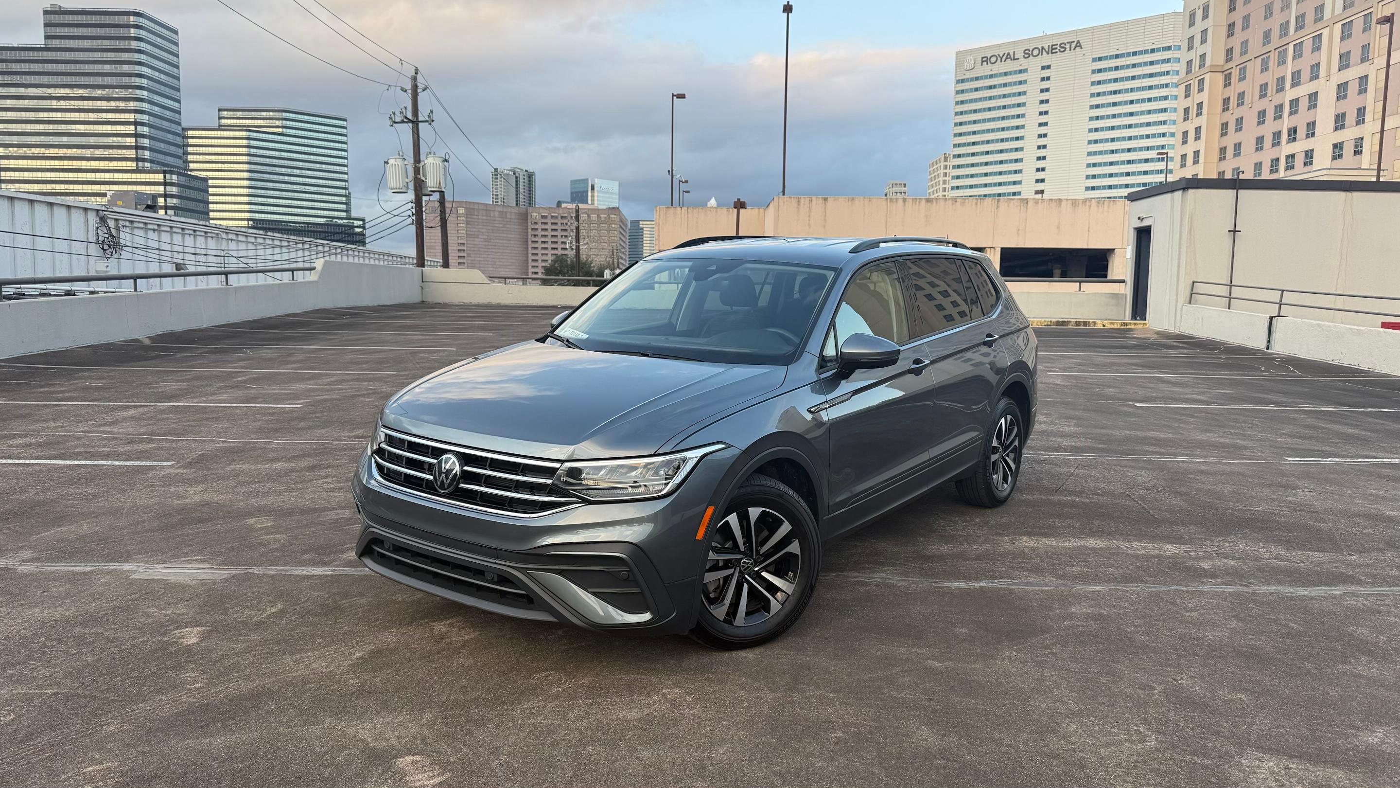 Volkswagen Tiguan 2024 in Houston, TX