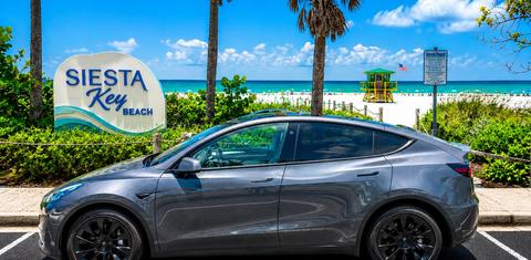 Tesla Model Y 2023