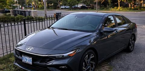 Hyundai Elantra 2024