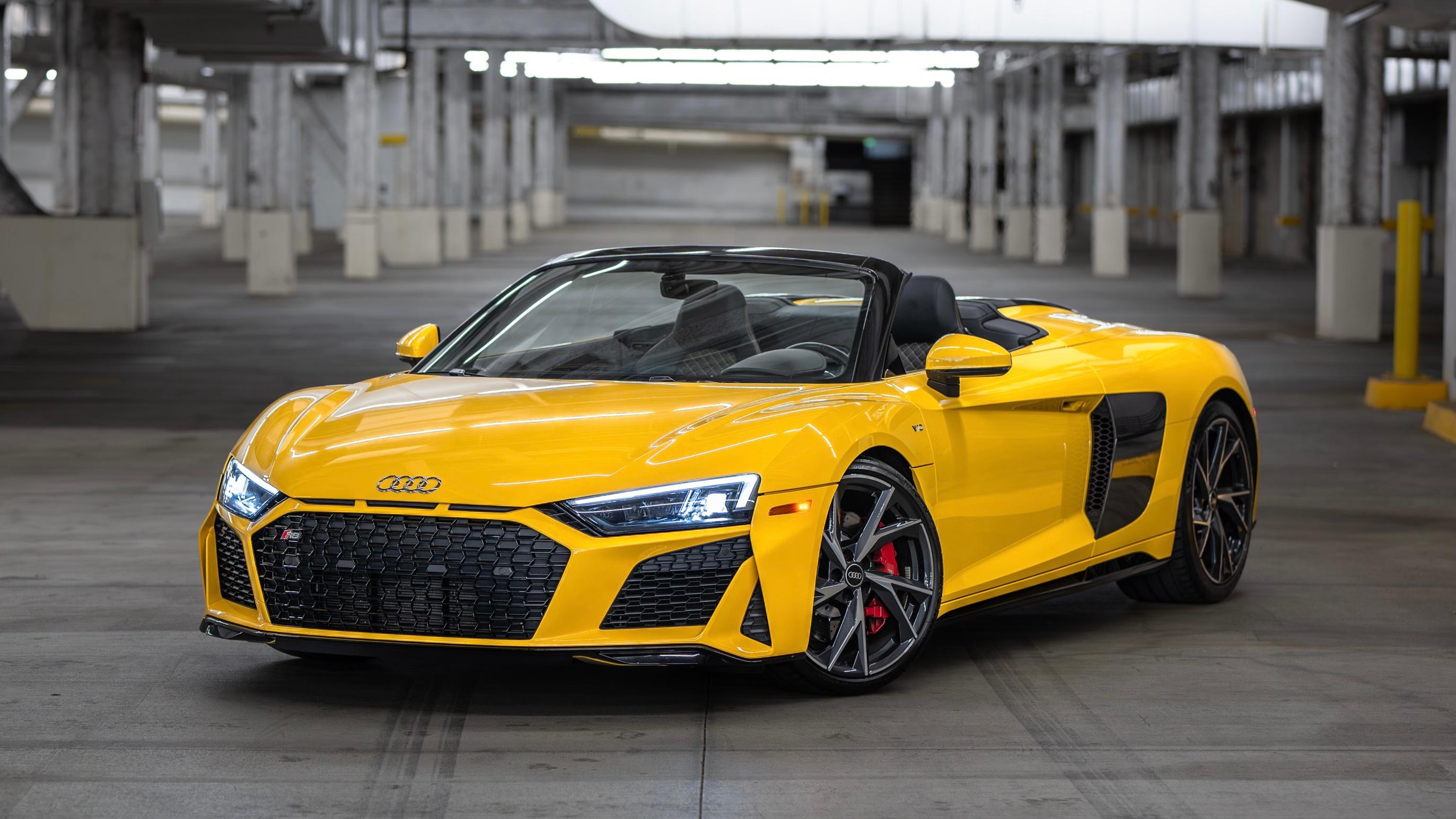 Audi R8 Spyder V10 イエロー Audi R8 Spyder 2022 rental in Los Angeles, CA by Patrick G