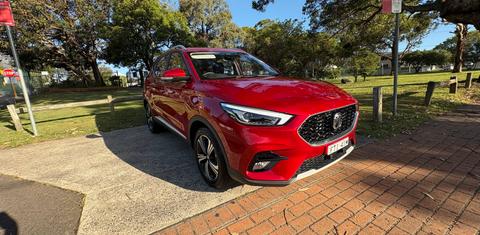 MG ZST 2025