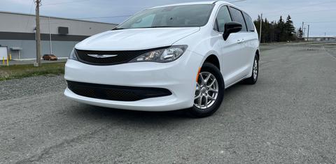 Chrysler Grand Caravan 2025