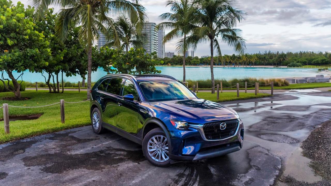 Mazda CX-90 2025 in Miami, FL