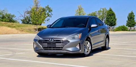 Hyundai Elantra 2019