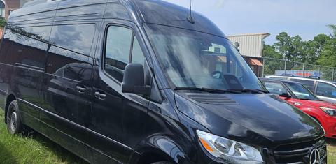 Mercedes-Benz Sprinter 2025