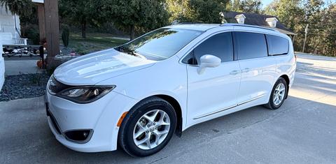 Chrysler Pacifica 2017