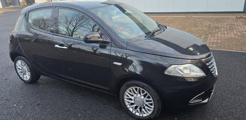 Chrysler Ypsilon 2014