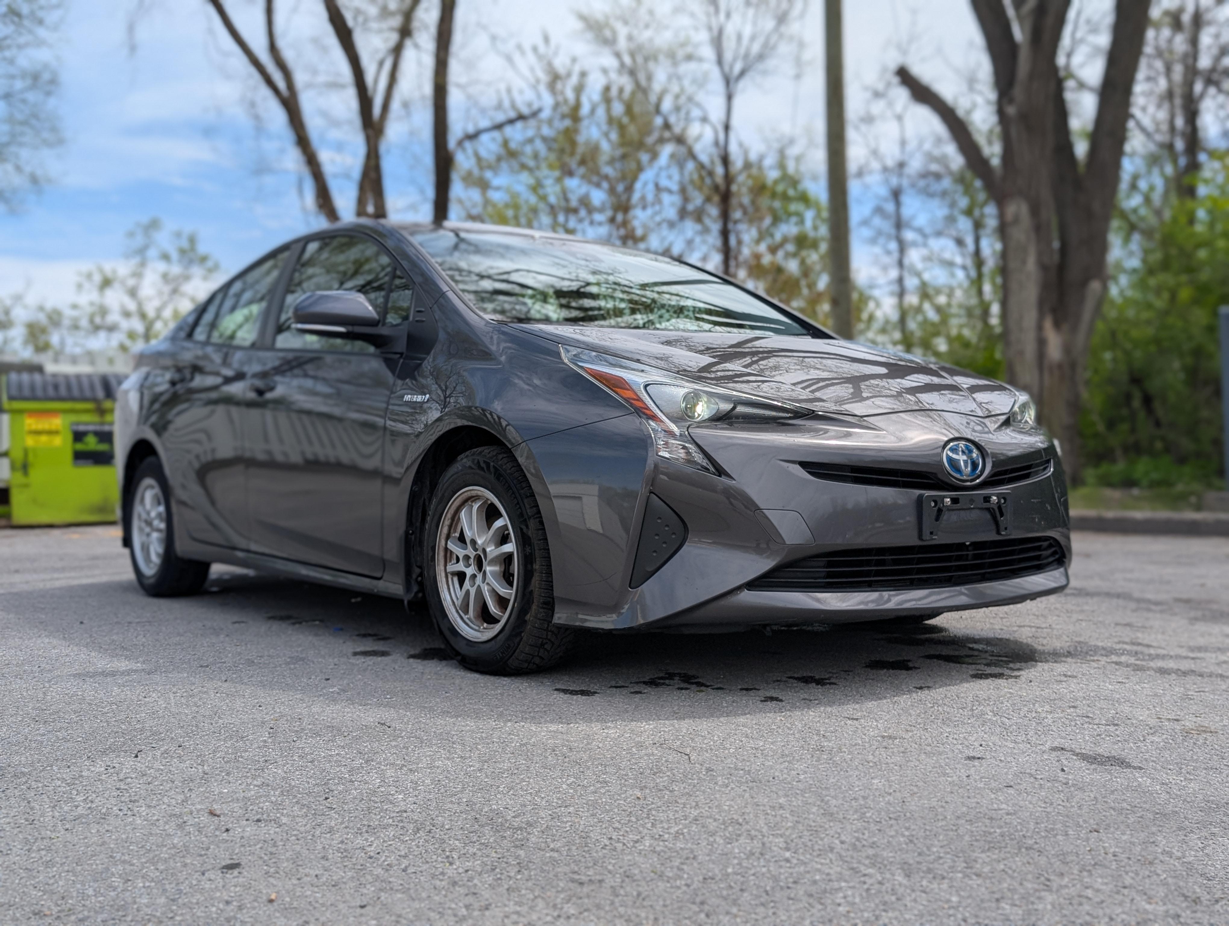 Toyota Prius 2017 à Laval, QC