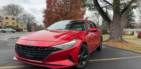 Hyundai Elantra 2022