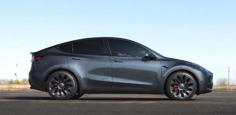 Tesla Model Y 2025