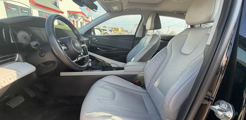 Hyundai Elantra 2024