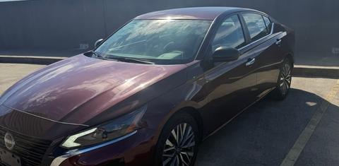 Nissan Altima 2025