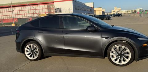 Tesla Model Y 2026