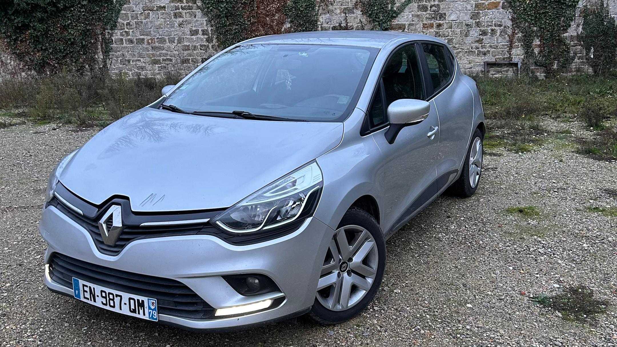 Renault CLIO IV 2017 à Maisons-alfort